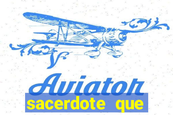 sacerdote que morreu no santo dos santos